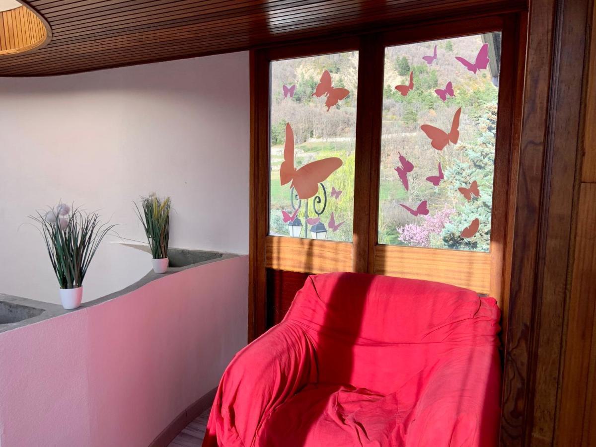 Le Pidanoux Otel Saint-Julien-du-Verdon Dış mekan fotoğraf